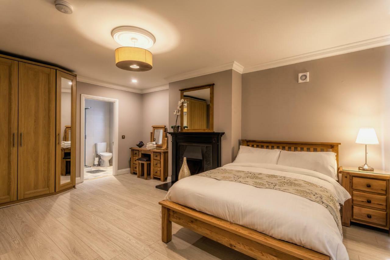 Tintawn House Hotel Сандифорд Екстериор снимка